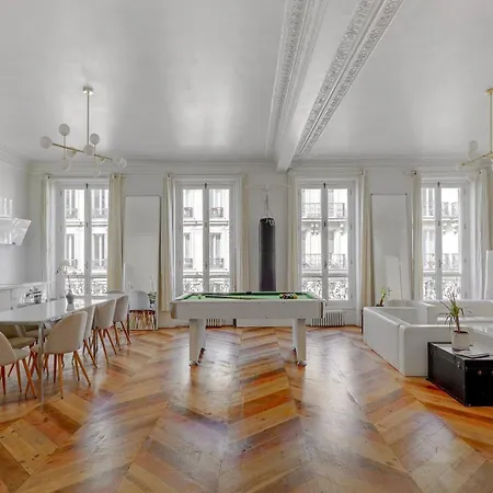 L'atelier Haussmann, Close To Galeries Lafayette